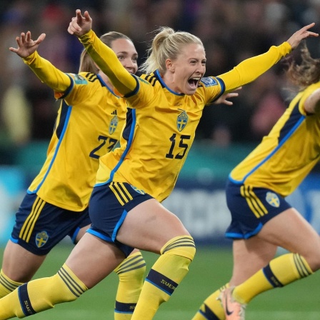 Jubel der schwedischen Nationalspielerinnen Rebecka Blomqvist, Elin Rubensson und Magdalena Eriksson