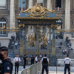 Tor zum Palais de Justice in Paris