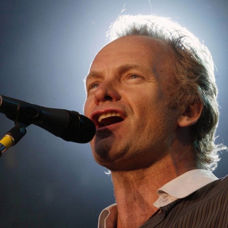 Sting am 15.06.2004 bei einem Auftritt in Berlin
