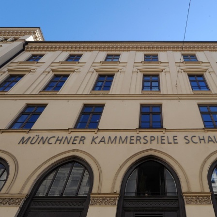 Schicksale - Die Münchner Kammerspiele vergegenwärtigen ihre Vergangenheit