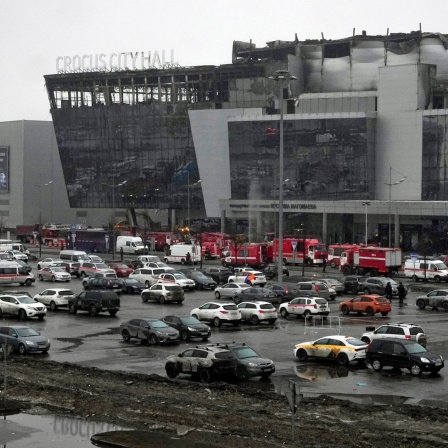 Das abgebrannte Veranstaltungszentrum Crocus City Hall nach einem Terroranschlag am westlichen Rand von Moskau