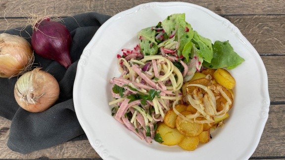 Ard-buffet - Rezept: Schweizer Wurstsalat Mit Bratkartoffeln
