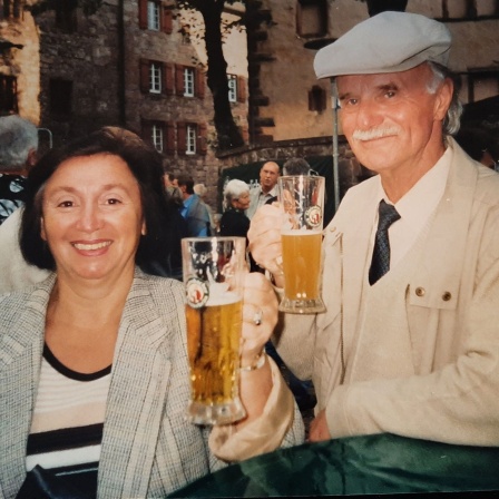 Julia Smilgas Eltern kurz nach der Ankunft in Deutschland