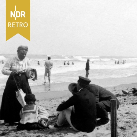 Strandurlauber an der Nordsee, um 1912.