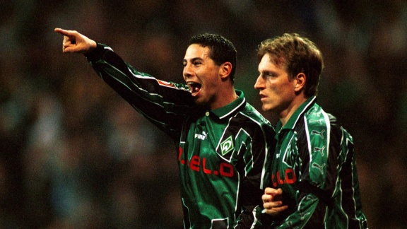 Sportschau Bundesliga - Claudio Pizarro Fertigt 1999 Den Vfl Wolfsburg Ab