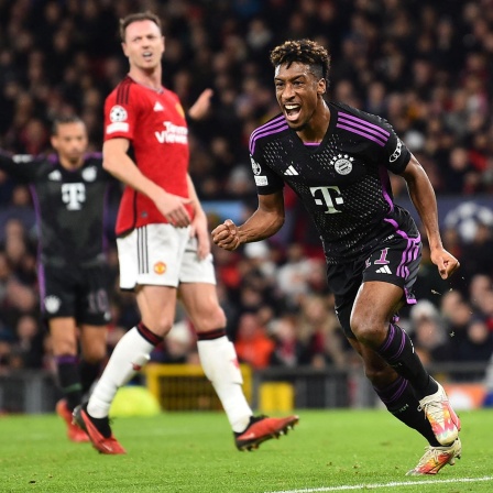 Bayerns Kingsley Coman freut sich über seinen Treffer zum 1:0 gegen Manchester United