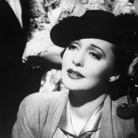Zarah Leander, Schauspielerin und Sängerin (Szenenbild aus dem Film "Der Blaufuchs" von 1938)