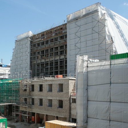 Im Zuge der Sanierung der Bühnen der Stadt Köln wird seit Juni 2012 das Opernhaus und das Schauspielhaus umgebaut und renoviert, Ansicht der Umbaumaßnahmen am 19.05.2014.