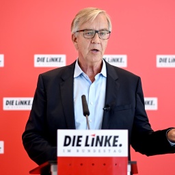 Dietmar Bartsch, Fraktionsvorsitzender der Partei Die Linke gibt ein Statement.