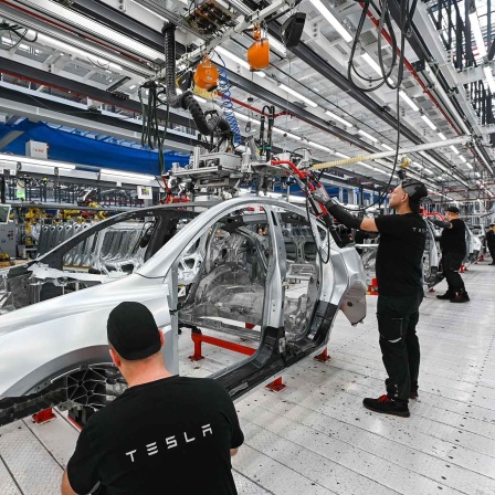 Die Produktion des Elektrofahrzeuges vom Typ Teslas Model Y in der Tesla-Gigafactory Berlin-Brandenburg.