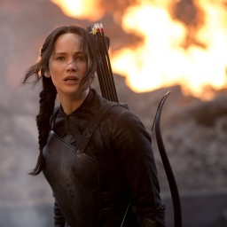 Ein Filmstill aus &#034;Die Tribute von Panem: Mockingjay Teil 1&#034; (2014): Jennifer Lawrence als Katniss Everdeen