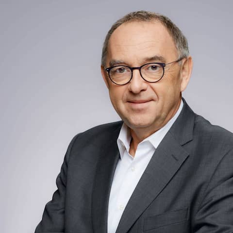 Ex-SPD-Vorsitzender Norbert Walter-Borjans spricht in SWR1 Leute über Ex-Kanzler Schröder und die Fehler, die die SPD im Umgang mit Russland womöglich gemacht hat
