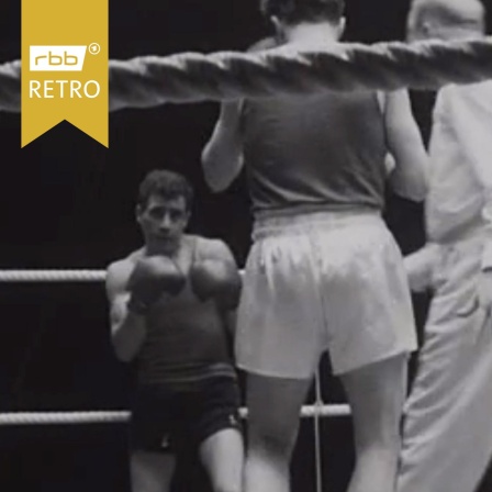 Boxer im Ring mit Kampfrichter (Quelle: rbb)