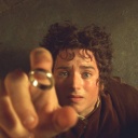 Frodo fängt im Film &#034;Der Herr der Ringe&#034; den magischen Ring