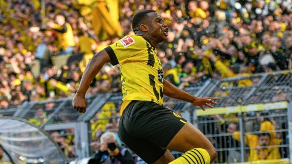 Sportschau - Moukoko Wird Gegen Schalke Zum Derbyheld