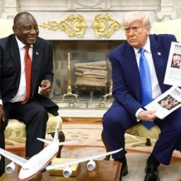 Südafrikas Präsident Cyril Ramaphosa (links) zu Gast bei US-Präsident Donald Trump (rechts) im Weißen Haus