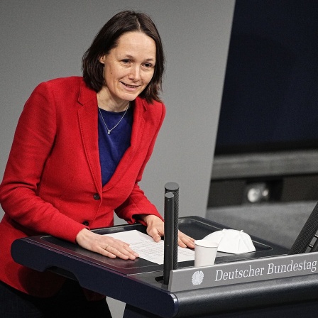 Ingrid Nestle (Bündnis 90/Die Grünen), Mitglied des Deutschen Bundestages, spricht während der dreitägigen Debatte über die Politik der Ampel-Koalition im Bundestag.