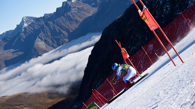 Ski Alpin - der 1. Lauf der Frauen im Riesenslalom von Sölden