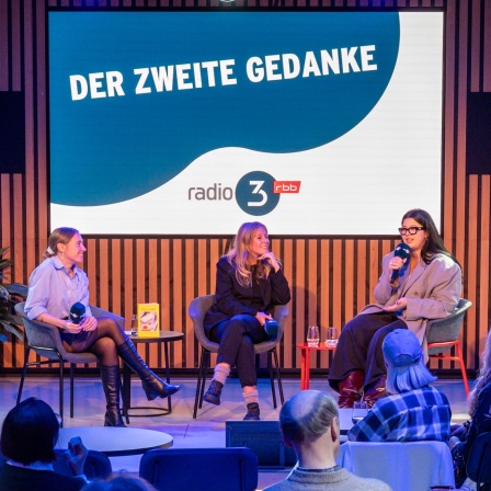 radio3-Kultursalon im Studio 14: Der zweite Gedanke mit Ann Kristin Schenten, Jovana Reisinger und Yasmine M'Barek © Thomas Ernst