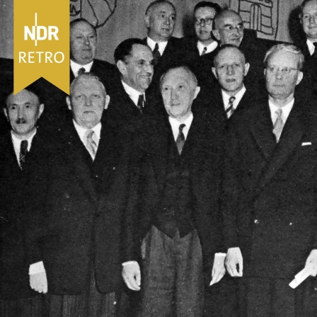 Bundeskanzler Konrad Adenauer mit Mitgliedern seines Kabinetts, 1949.