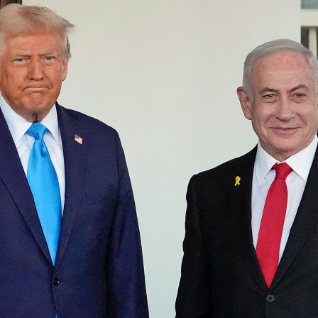 US-Präsident Donald Trump und der israelische Premier Benjamin Netanjahu stehen nebeneinander.