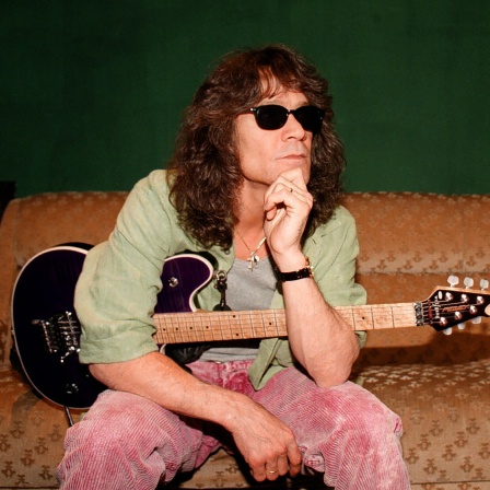Eddie Van Halen 1998 backstage in Berlin
