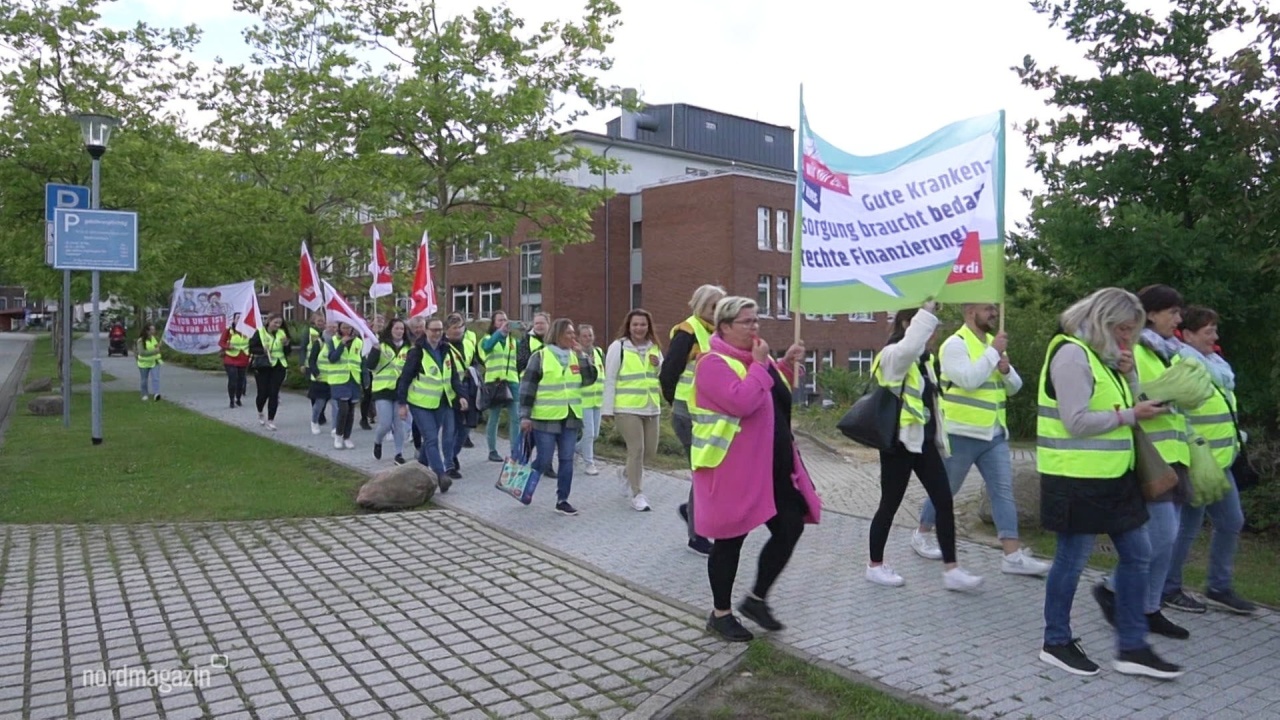Wismar: Rund 200 Angestellte streiken bei Sana Hanse-Klinikum