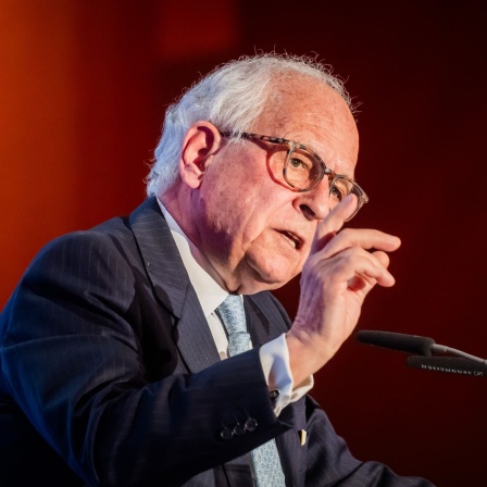Wolfgang Ischinger, ehemaliger Vorsitzender der Münchner Sicherheitskonferenz, spricht bei der Verleihung des Henry A. Kissinger Preises. 