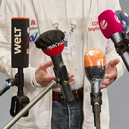 Bundestagswahl: Was sagen die Parteiprogramme zu Medienpolitik und Journalismus?