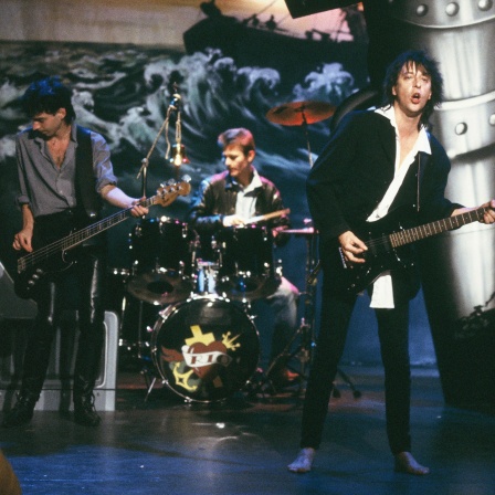 Rio Reiser und die Band "Ton Steine Scherben" bei einem TV Auftritt im Jahre 1987