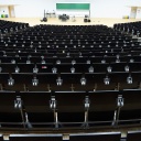 Ein leerer Hörsaal im Hörsaalzentrum der Technischen Universität Dresden.