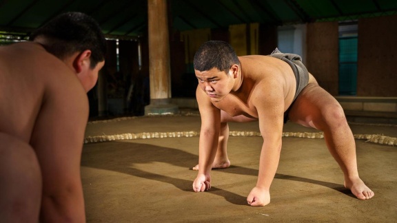 Weltspiegel - Weltspiegel-reportage: 100 Kilo Kampfgewicht - Sumo-kinder In Japan