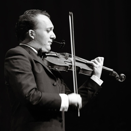 Der Violinist Daniel Weltlinger.