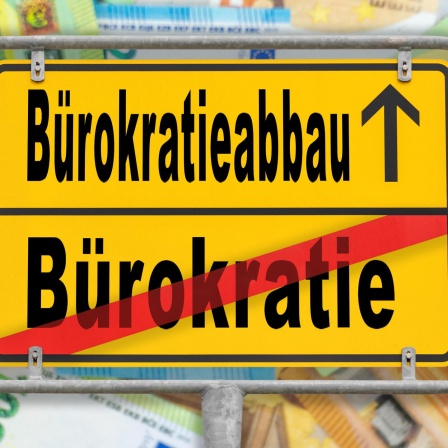 FOTOMONTAGE, Bürokratieabbau