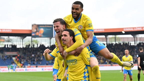 Sportschau Bundesliga - Braunschweig Befreit Sich Gegen Kaiserslautern