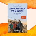 Cover des Buches "Afghanistan von innen" von Antonia Rados vor orangenem Hintergrund
