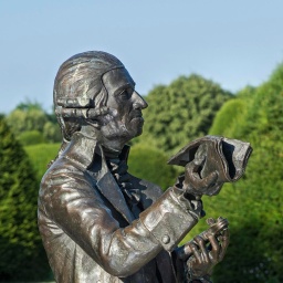 Bronzestatue des österreichischen Komponisten Joseph Haydn.