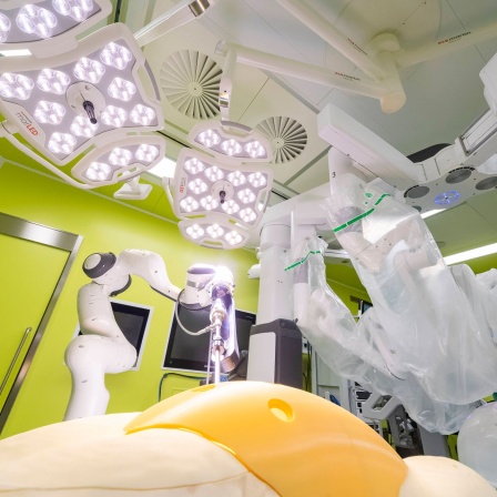 KI- und Roboter-gestützte Assistenzsysteme für die Krebschirurgie