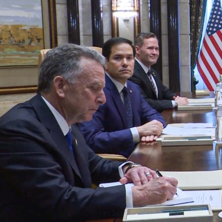 Steve Witcoff, US-Sondergesandter für den Nahen Osten, Außenminister Marco Rubio und Nationaler Sicherheitsberater Michael Waltz (v.l.n.r.) führen im Diriyah-Palast in Riad bilaterale Gespräche mit Russland.