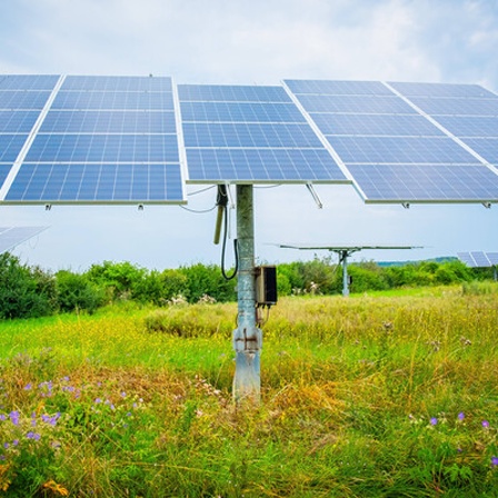 Eine Photovoltaikanlage auf deinem Feld