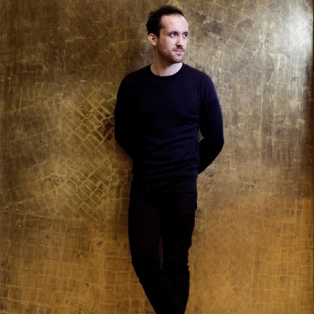 Notenblätter für Corona-Nothilfefond: Interview mit Igor Levit