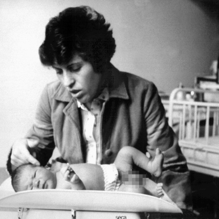 Retortenbaby Oliver W. mit seiner Mutter Maria