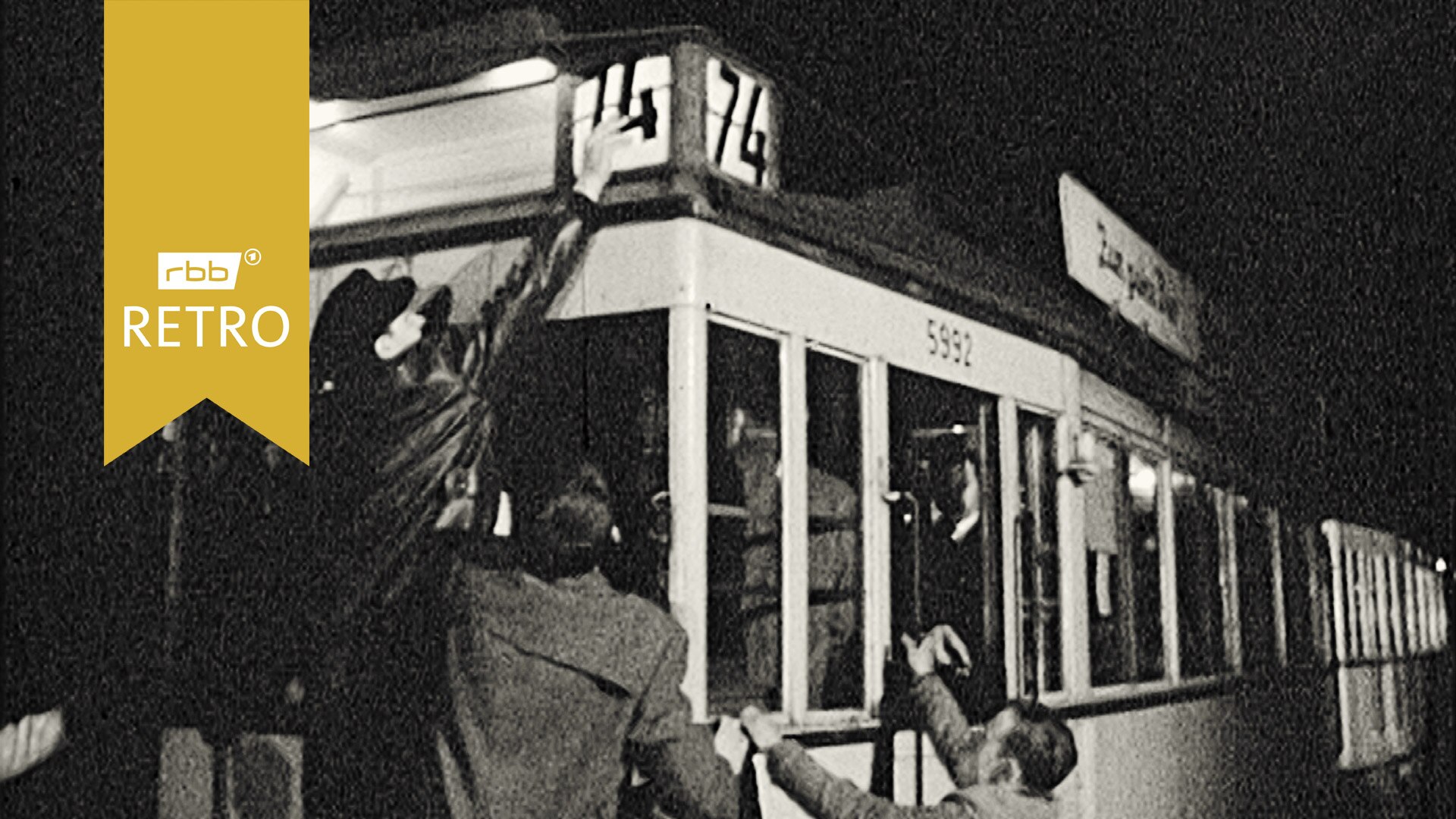 rbb Retro Berliner Abendschau Abschied von der Straßenbahn Nr. 74 ARD Mediathek