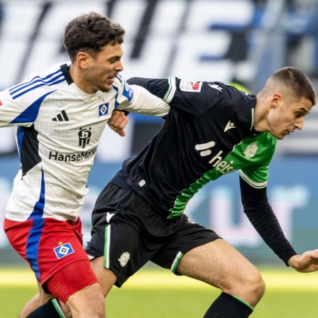 Kampf um den Ball in Hamburg