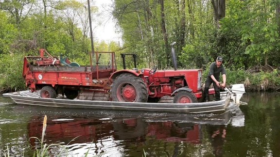 Hofgeschichten - Ackern Zwischen Alpen Und Ostsee - Mit Dem Trecker über Die Spree