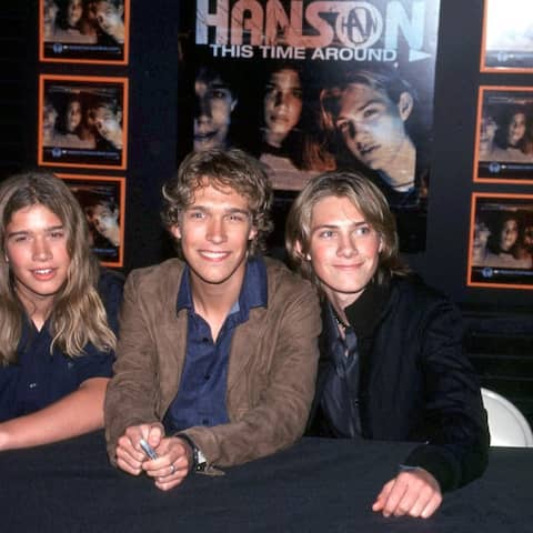 Zac (14), Isaac (19) und Taylor Hanson (17) im Jahr 2000 in New York, ihren Debüthit &#034;MMMBop&#034; hatten sie im Jahr 1997