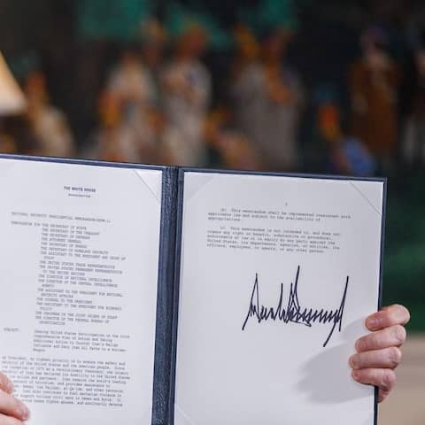 Donald Trump kündigt im Mai 2018 &#034;härteste Sanktionen&#034; gegen Iran an