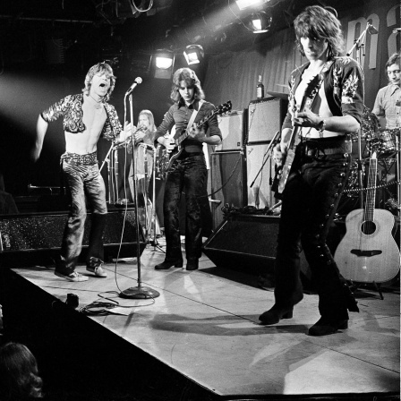 Das Beitragsbild des WDR3 Kulturfeature "Sister Morphine - Musiker und Drogen" zeigt die Rolling Stones bei einem Auftritt in London 1971.