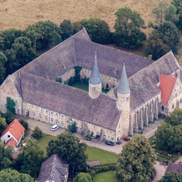 Gebäudekomplex des Klosters im Ortsteil Möllenbeck in Rinteln im Bundesland Niedersachsen