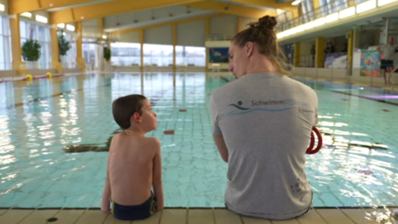 Sportschau - Turn-klubb Zu Hannover - Sicheres Baden Dank Schwimmoffensive Für Kinder